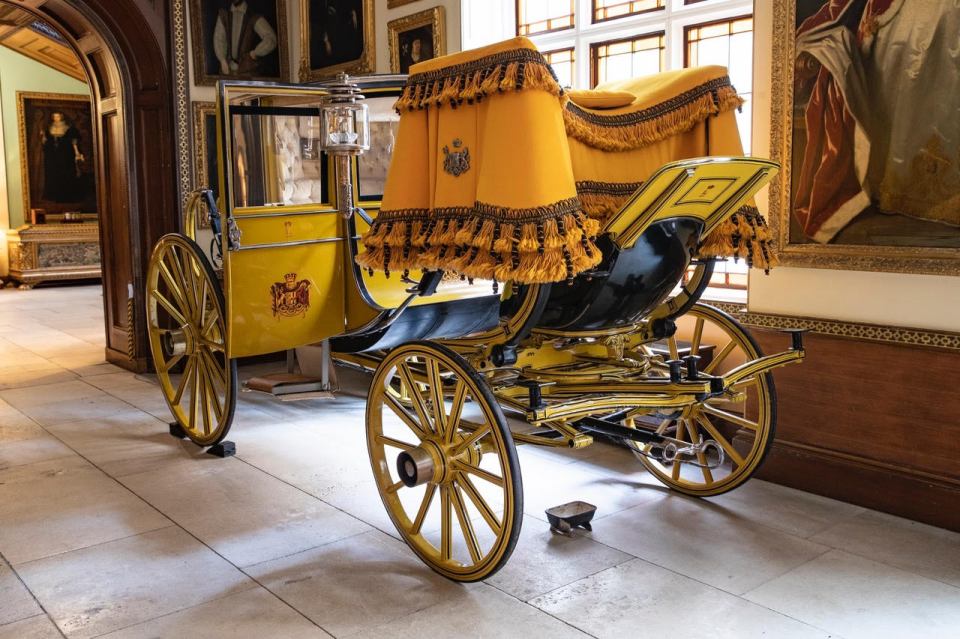 View this spectacular carriage at Longleat