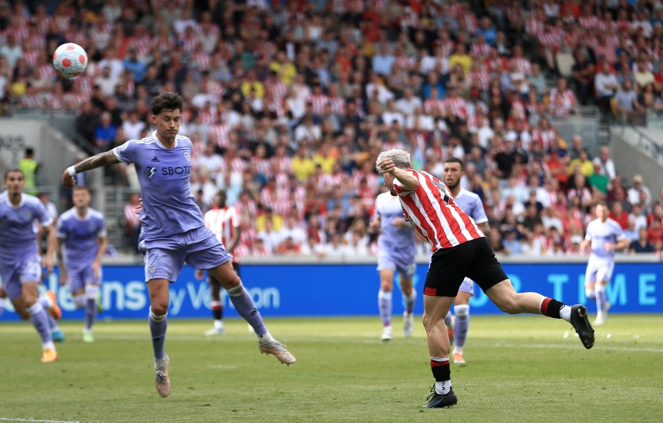 Sergi Canos flies in to head Brentford's temporary leveller