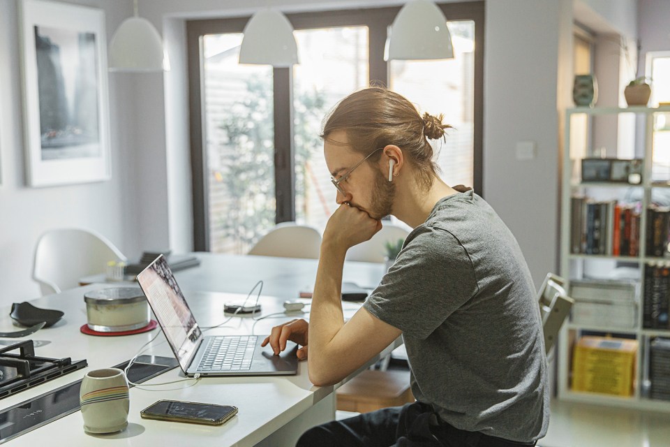 A quarter of workers say they would rather quit their jobs than stop working from home