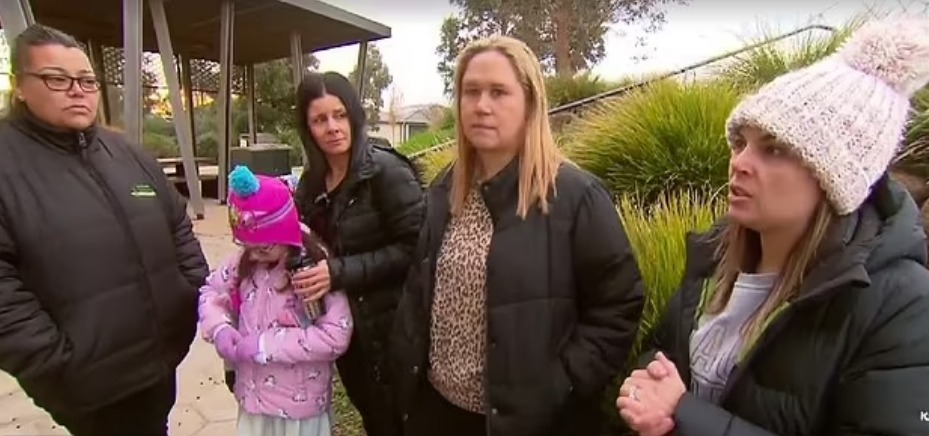 Resident Thornhill Park in Melbourne, Australia, say they have to do a 30-minute U-turn just to leave their estate