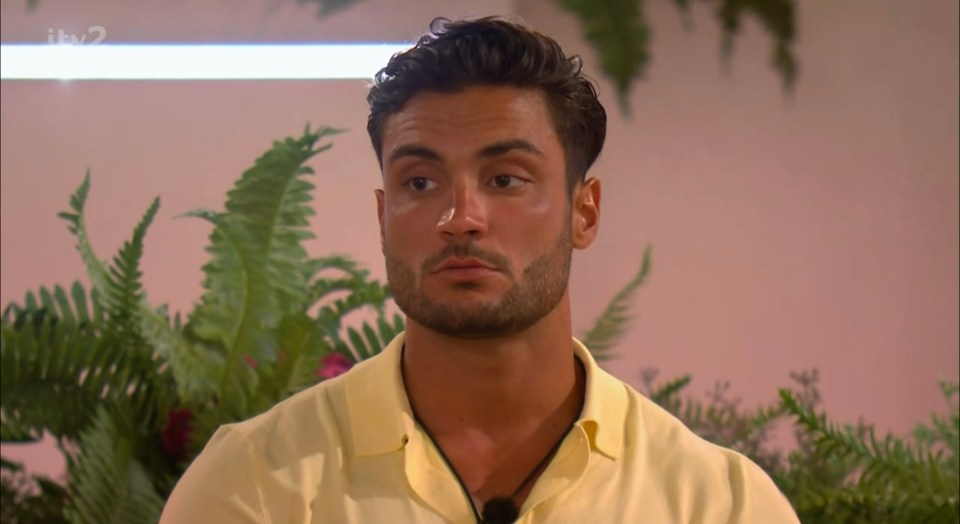 Love Island's Davide has unfollowed Ekin-Su on Instagram