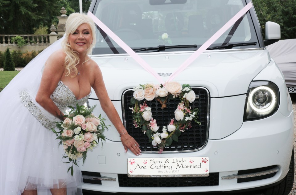 Sam gave fans a glimpse of the wedding car