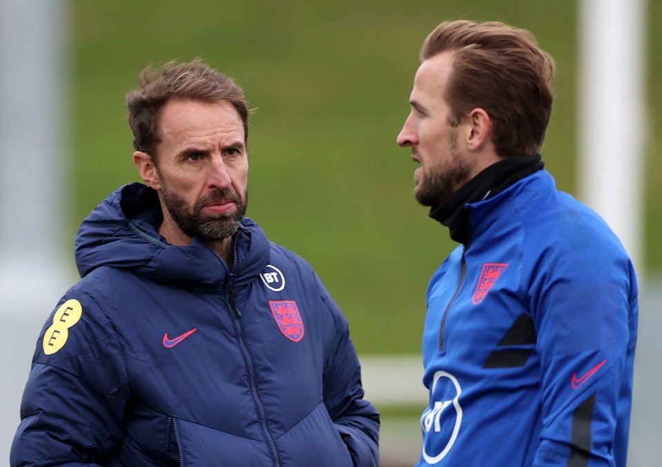 Harry Kane has defended Gareth Southgate following recent criticism