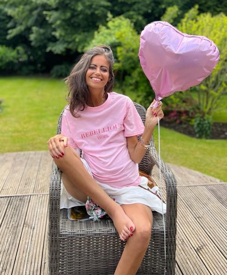 Dame Deborah James in her latest pink "Rebellious Hope" In The Style T-shirt