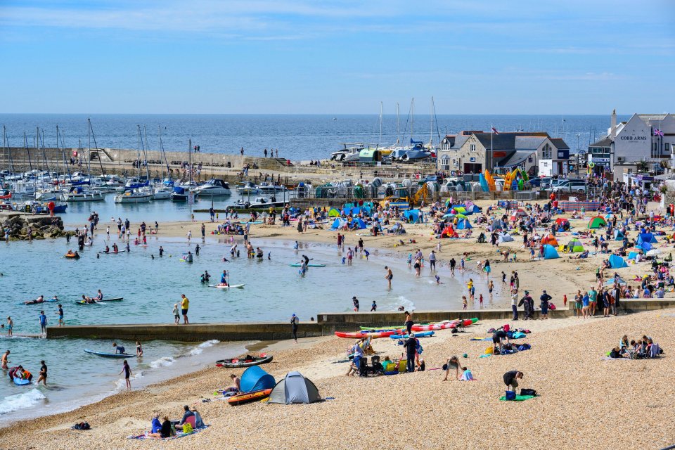 Brits are making the most out of the sunny bank holiday