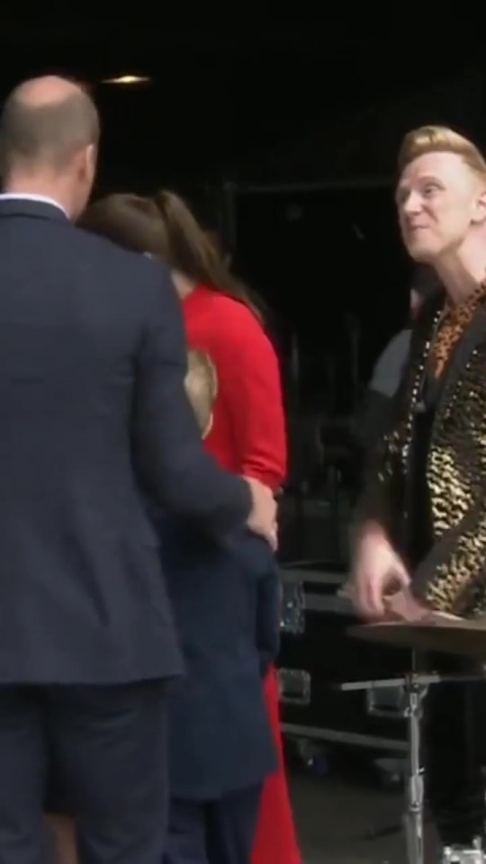 The Cambridges were given a drumming demo by Welsh weatherman Owain Wynn Evans