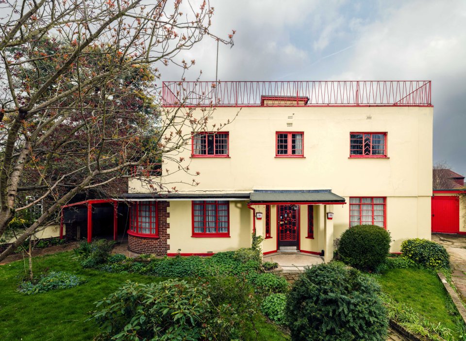 The 1930s Art Deco property recently sold for £1.75 million after 60 years in the same family