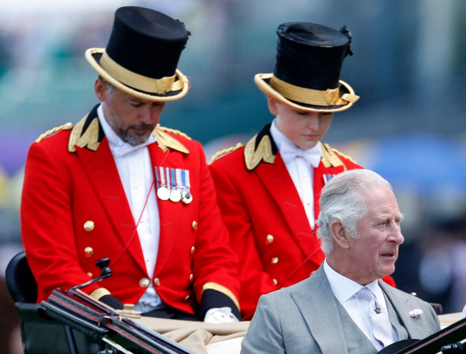 Royal Ascot racegoers sweltered in scorching temperatures as they arrived