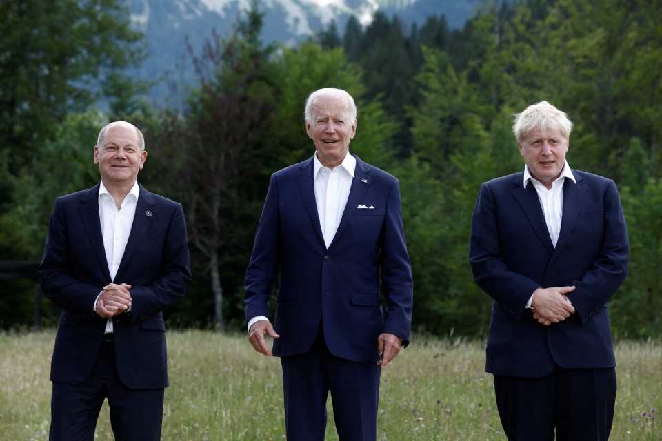 Heads of State and Government attend the family photo session during the G7 leaders summit near Garmisch-Partenkirchen, Germany