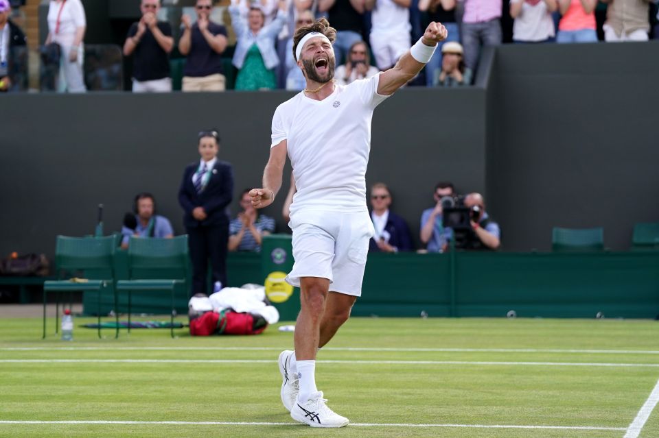 Liam Broady celebrated wildly as he beat Diego Schwartzman in five-set thriller