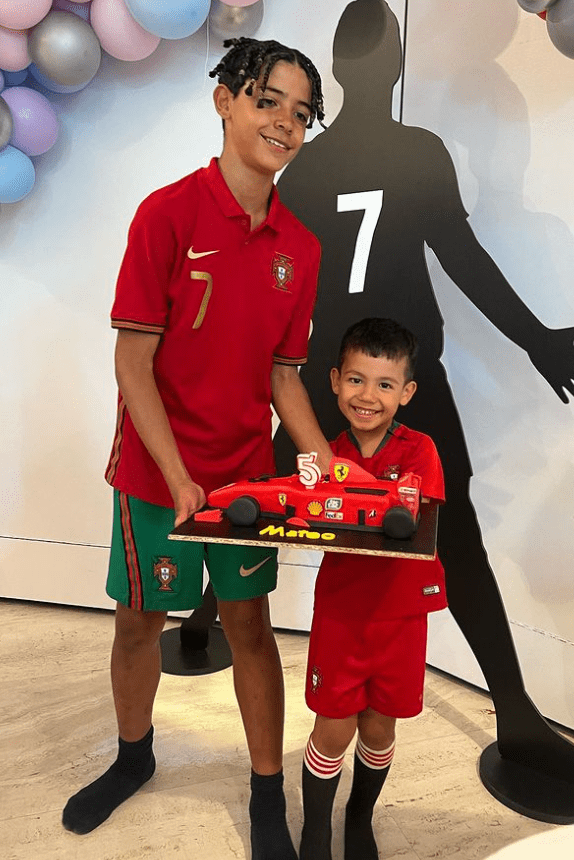 Mateo had a Ferrari car cake for his fifth birthday, showing he might not have a career in football like his dad and Man Utd starlet brother, but F1 instead