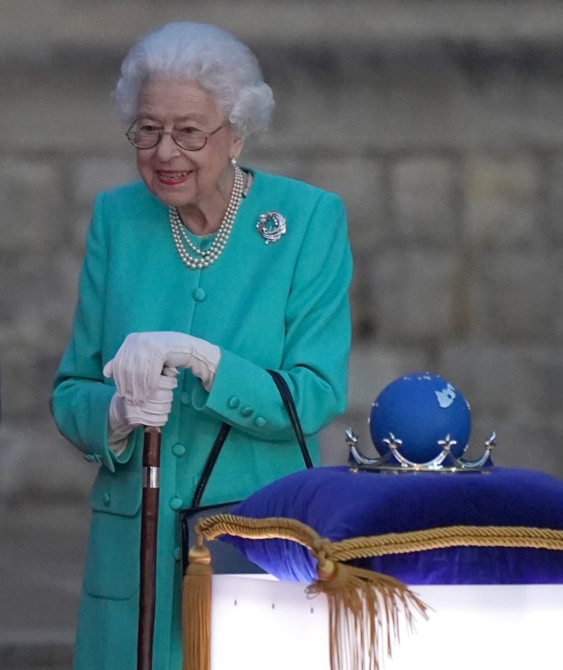 Queen was in good spirits at Windsor Castle, despite mobility issues