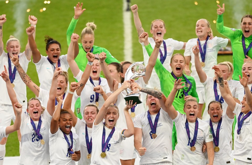 England celebrate their Euro 2022 victory