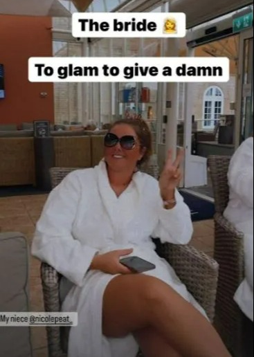 The 32-year-old posted a picture of her niece and wrote: "Too glam to give a damn"