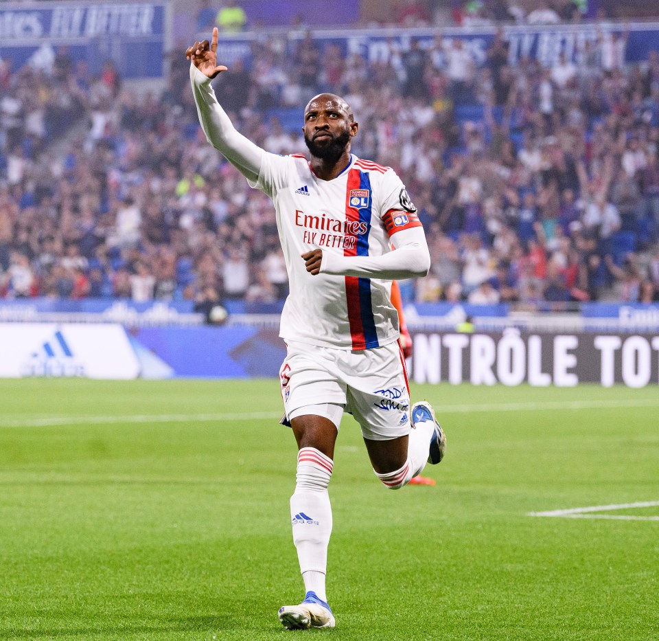 Man Utd are reportedly back in contact with Lyon over Moussa Dembele