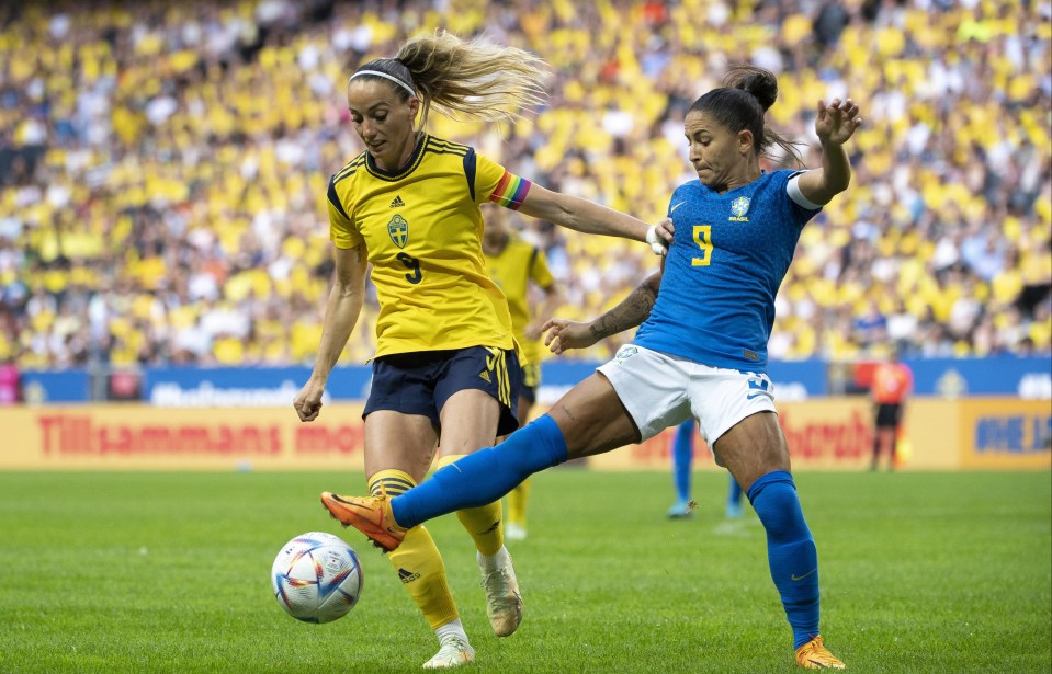 Asllani has made more than 160 senior international appearances for Sweden