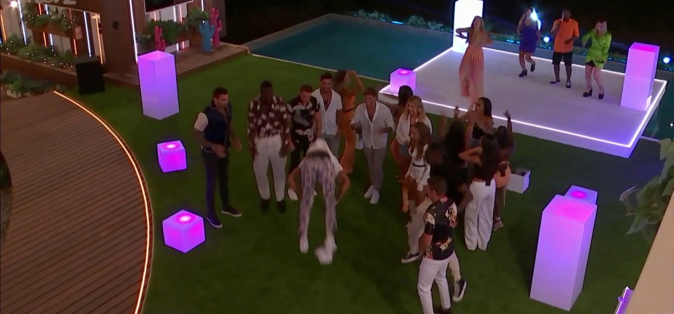 Love Island fans couldn't stop laughing as Josh fell over