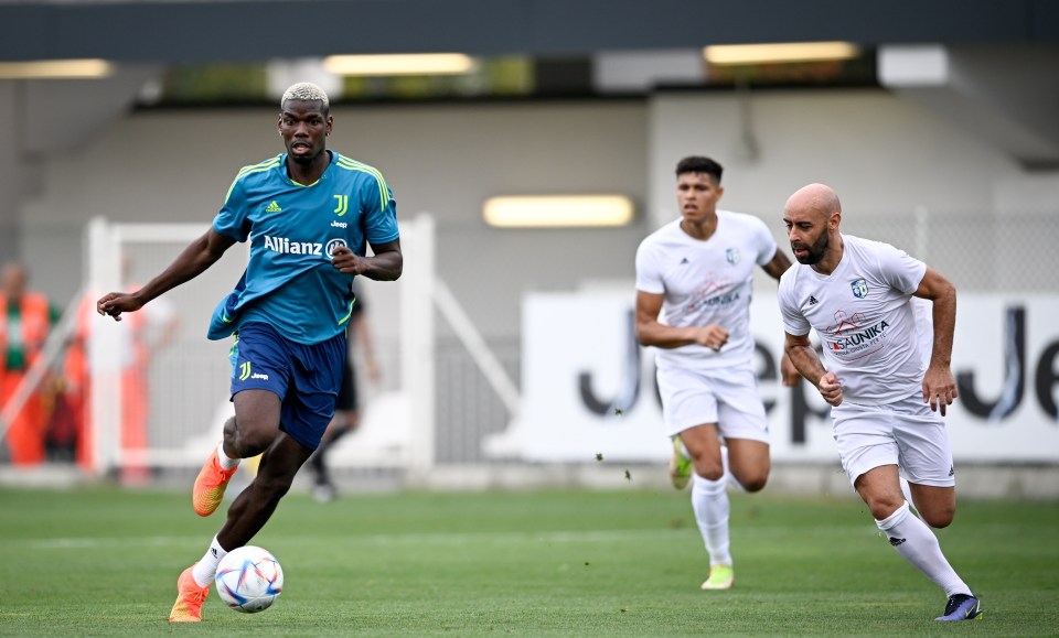 Pogba wowed Juventus fans with his skills during training amongst his new team-mates in training