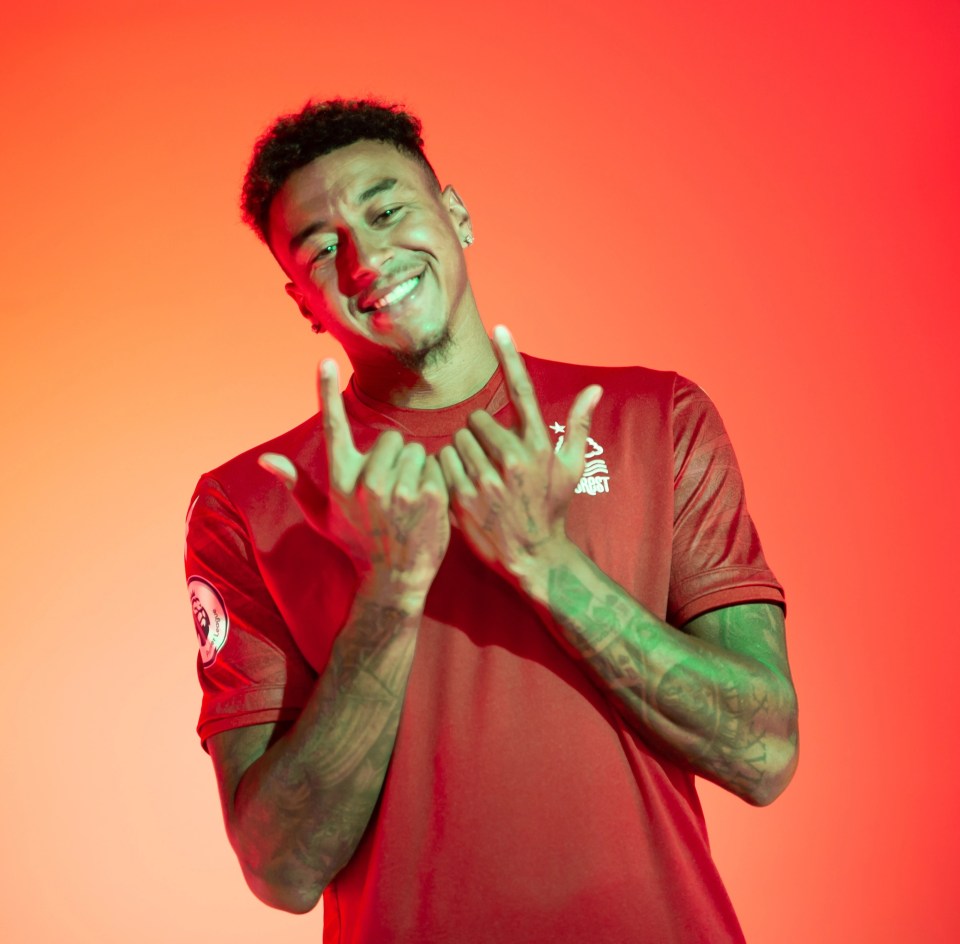 Nottingham Forest have signed ex-Manchester United ace Jesse Lingard