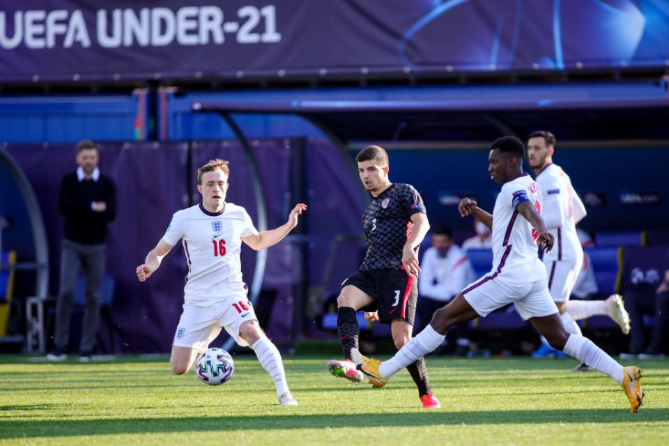 Borna Sosa of Croatia U21, against England's Oliver Skipp and Eddie Nketiah in 2021