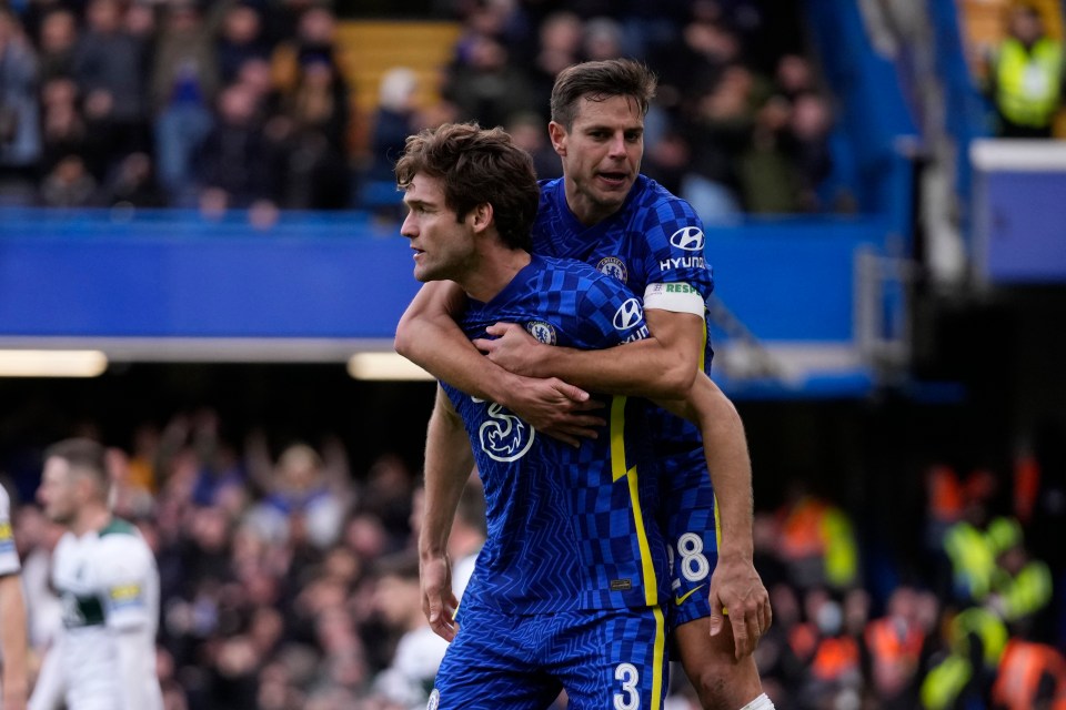 Marcos Alonso and Cesar Azpilicueta want to move to Barcelona