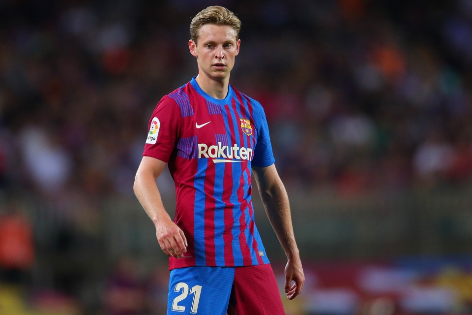 A number of issues are holding up Frenkie De Jong's transfer to Man Utd