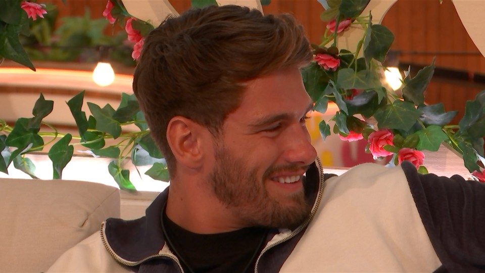 Love Island fans are not impressed with Jacques after he kissed Cheyanne