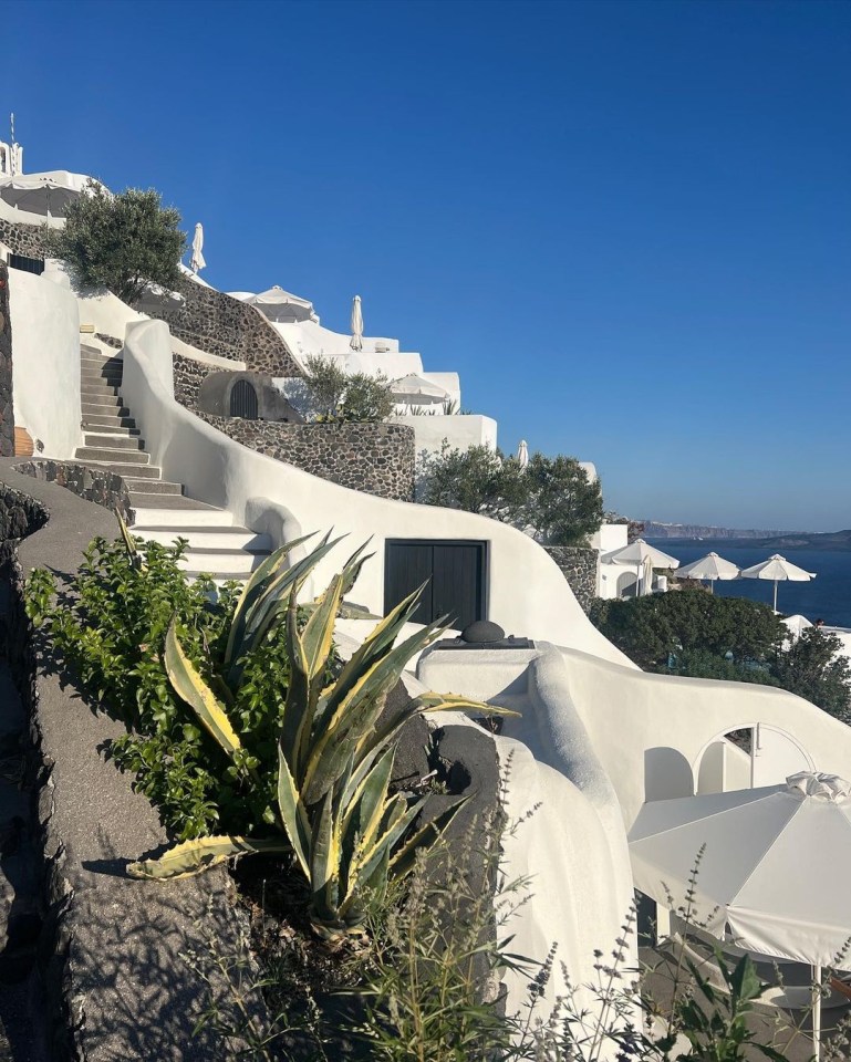 Grealish and Sasha enjoyed a picturesque trip to Santorini