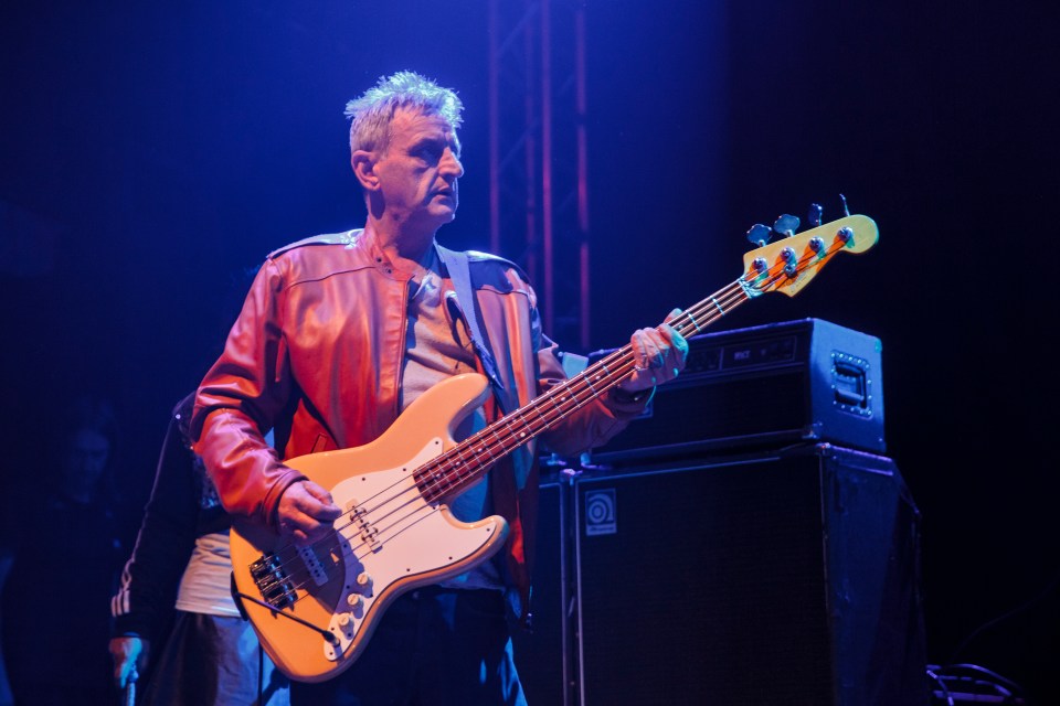 Happy Mondays bassist Paul Ryder died only hours before going on stage