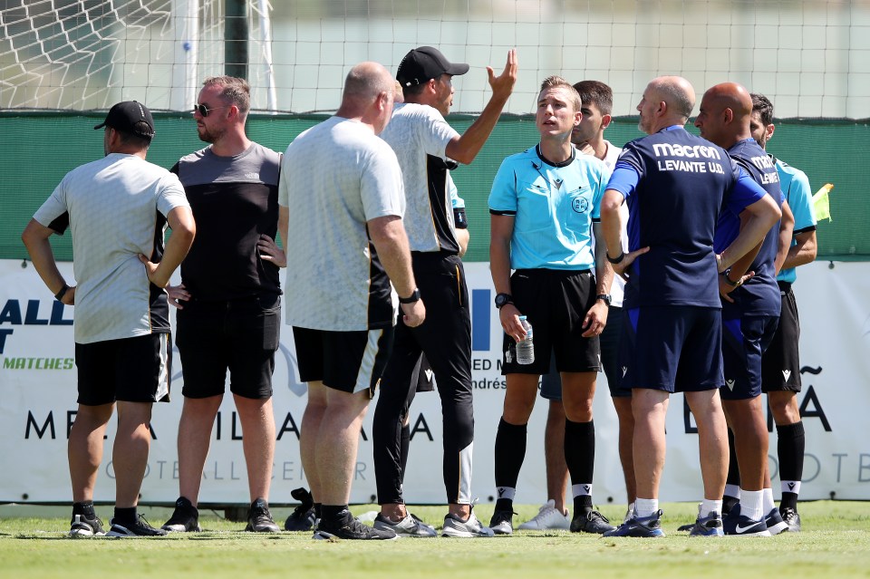 Bruno Lage was upset by the officiating