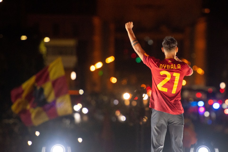 Sales of Roma shirts with 'Dybala 21' on the back broke records in Italy