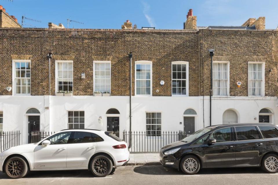 A swanky Chelsea townhouse has gone on the market for just £824,000