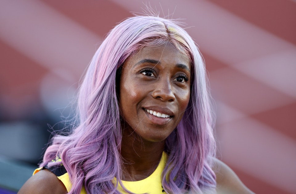 Shelly-Ann Fraser-Pryce did not allow her wig malfunction to stop her winning her 200m heat