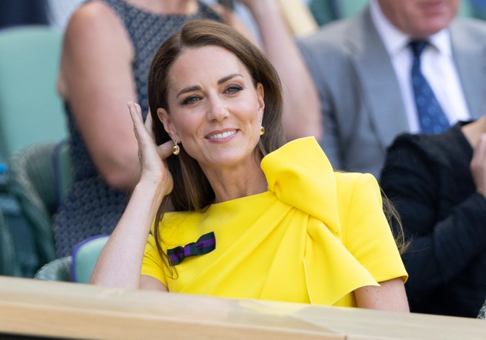 Kate Middleton was dazzling in yellow in the gorgeous SW19 sunshine