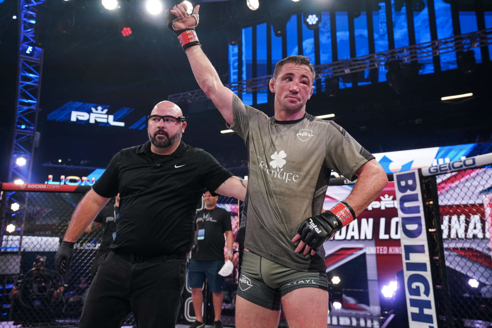 Brendan Loughnane fights Chris Wade in London