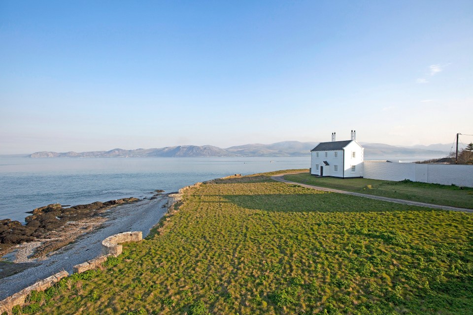 The cottages are available across the country, including popular holiday destinations in Scotland, Wales, Cornwall, Lake District, Yorkshire, Essex and Kent