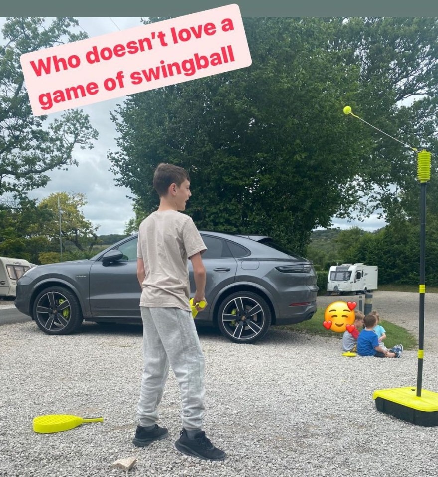 The kids spend swingball during the day