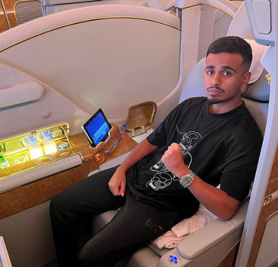 Money Kicks arrived in Jeddah in style