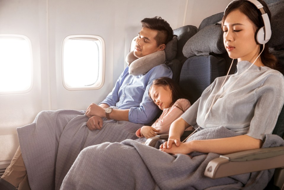 There are ways to help kids sleep during flights and in hotels