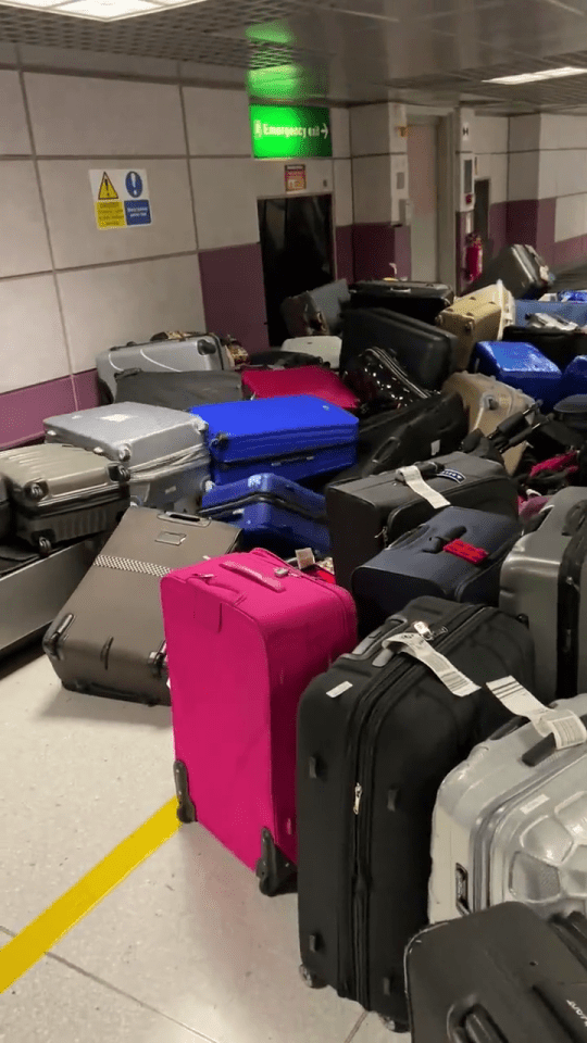 Brits have been left without their suitcase and waiting hours at baggage claim