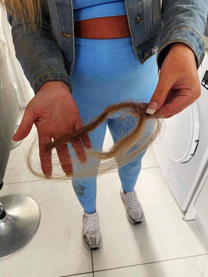 The daughter showed a clump of her hair missing from her head after the brawl