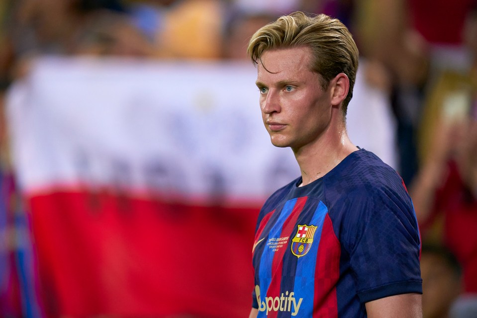 Man Utd are refusing to give up on a deal for Chelsea target Frenkie de Jong