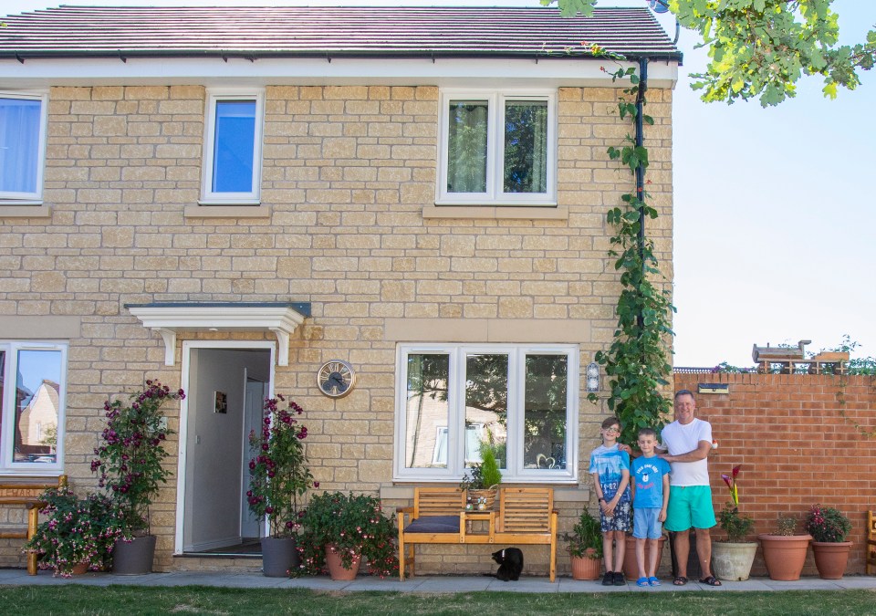 The Benford family have grown a vine to rival even the wildest fairytale — at over 18ft