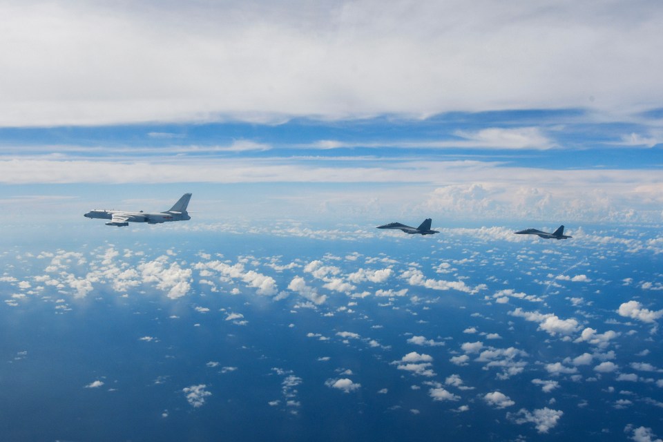 Chinese warplanes taking part military drills in the Taiwan Strait last week