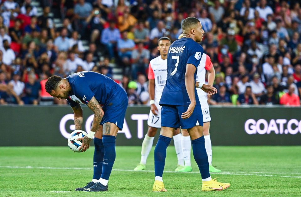 Neymar refused to give the ball up after Mbappe had missed an early penalty