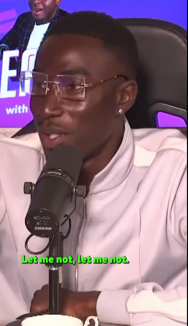 Deji said they'd kissed "a few times"