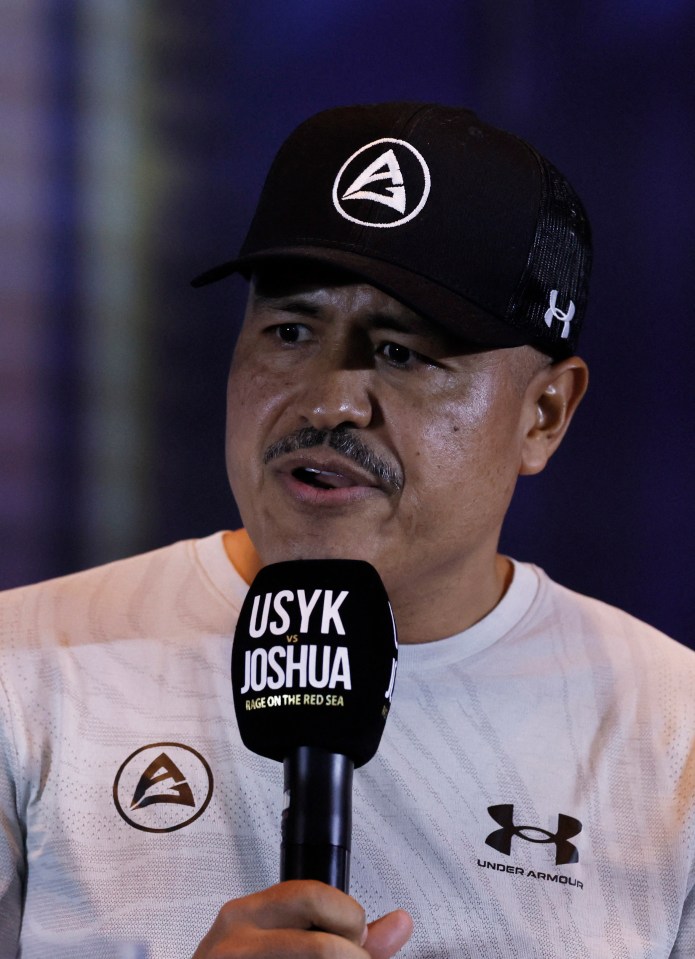 AJ's trainer Robert Garcia gave his thoughts on the fight