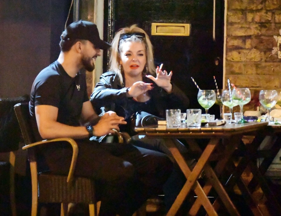 Sheridan smoked as she knocked back drinks at the Islington bistro