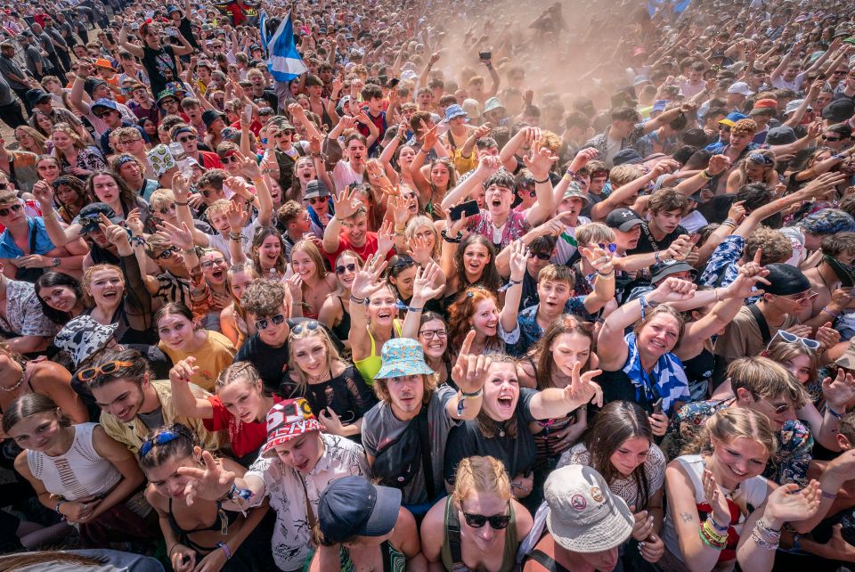 Huge crowds at Leeds Festival