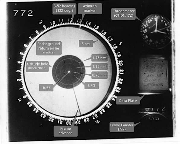 Photos of the radar scope from aboard the B-52 showing the UFO